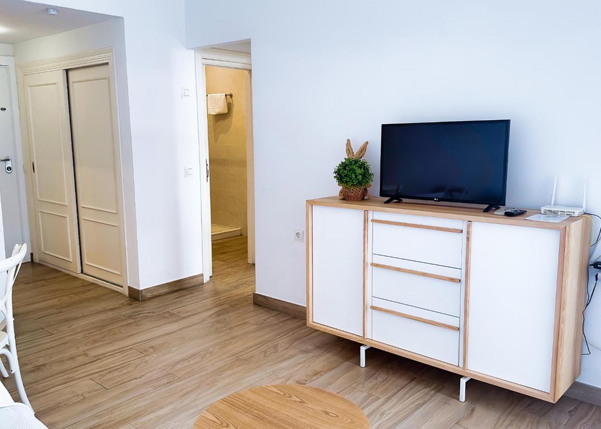 Skol 242 Excellent One Bedroom With Sea Views Apartamento Marbella